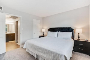 Stay Gia - Stunning 2BR Apartment - Swimming Pool - Arcadia Walk